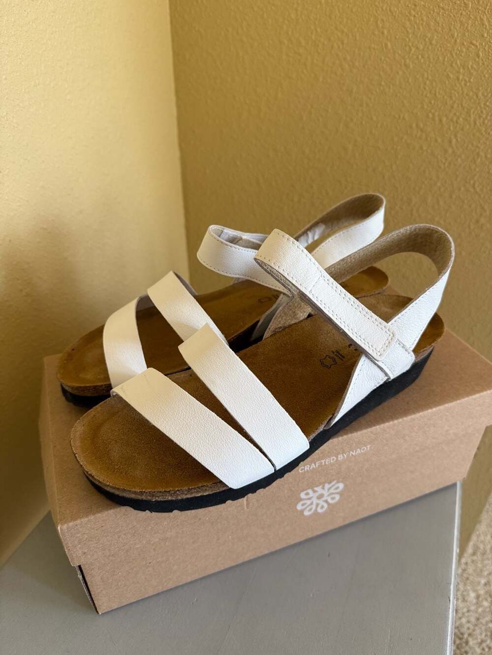 8W Naot Kayla Women's White Leather Wedge Sandals